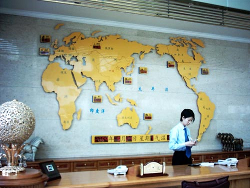 泉州明发酒店大堂世界时间电子钟地图屏